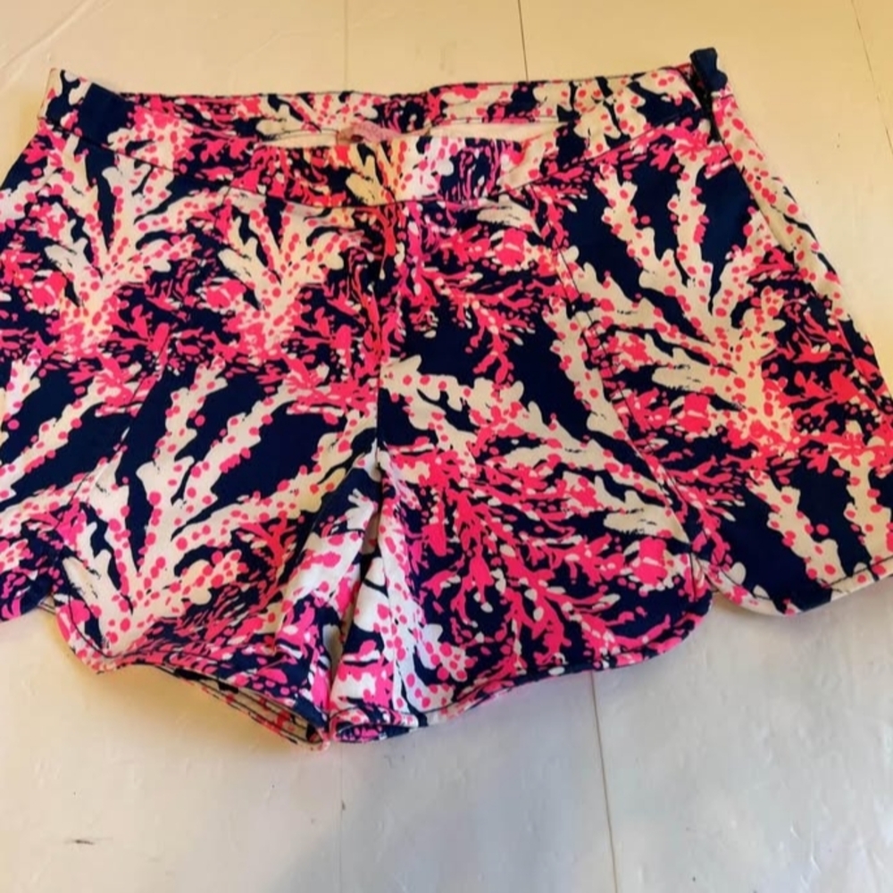 Lilly Pulitzer Athletic Shorts Pink and Blue Coral Print